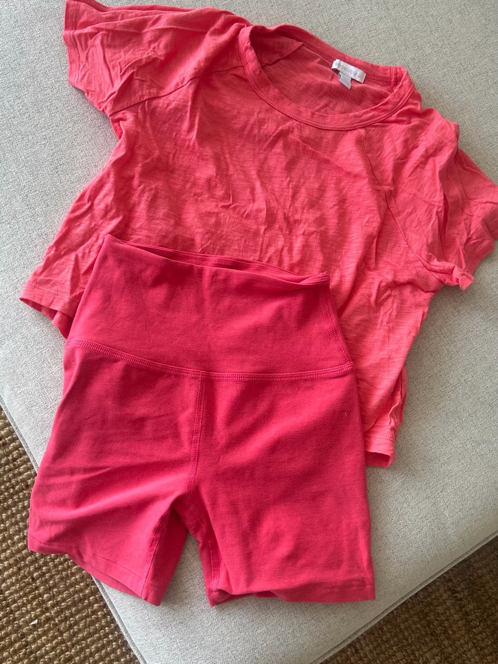 Beyond Yoga Women's Short Sleeve Tee and Bike Shorts Set - Coral